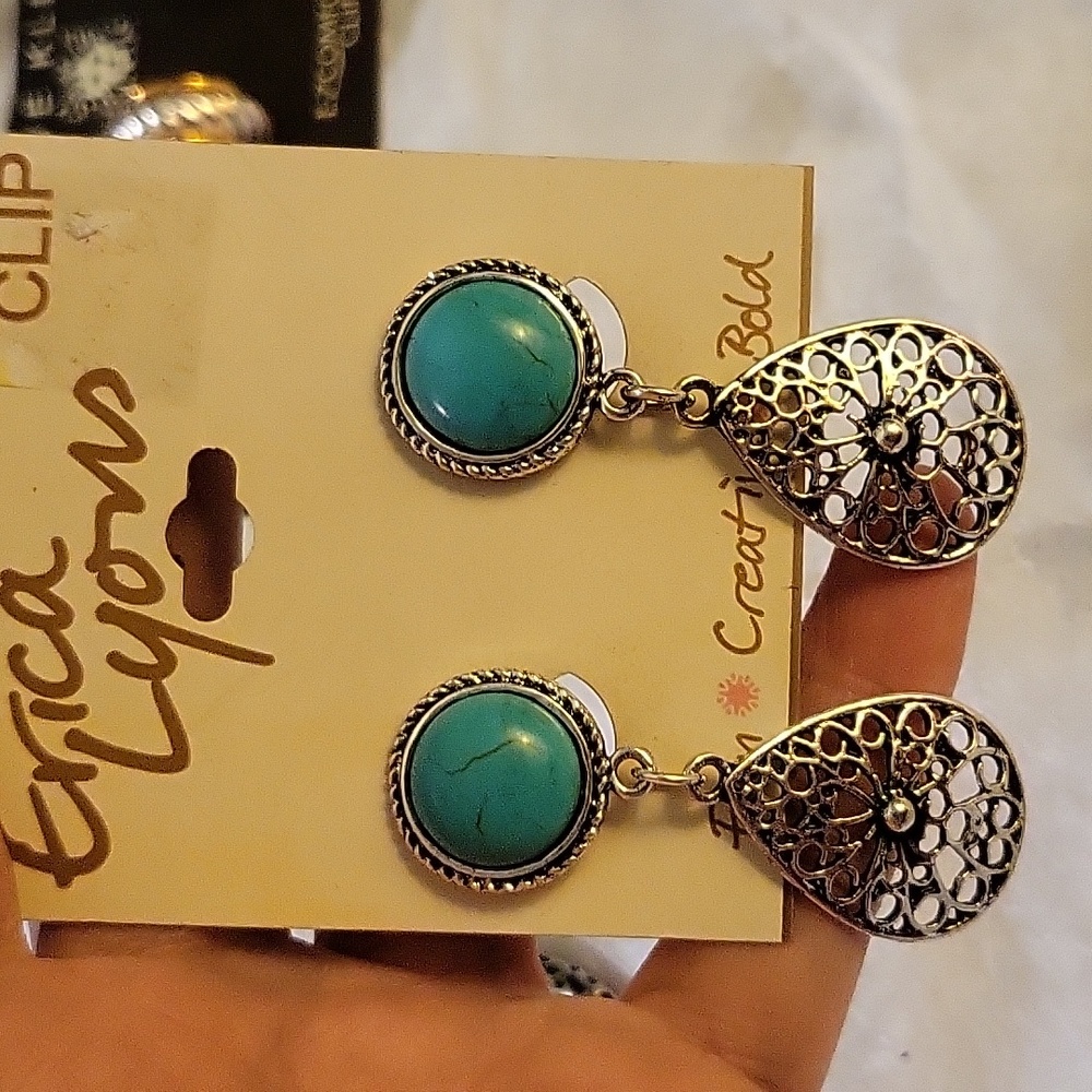 NWT  Lot of 6 CLIP  EARRINGS - Picture 3 of 11